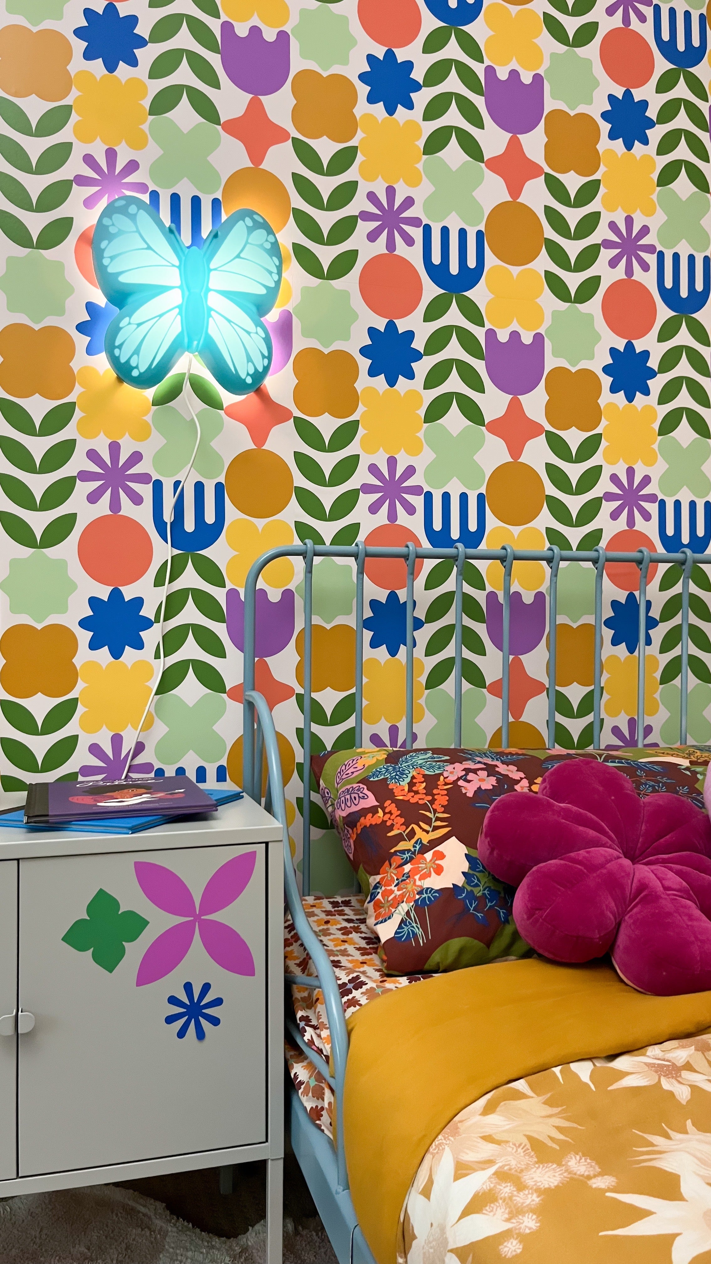 Decals Wonderful Wall Mural