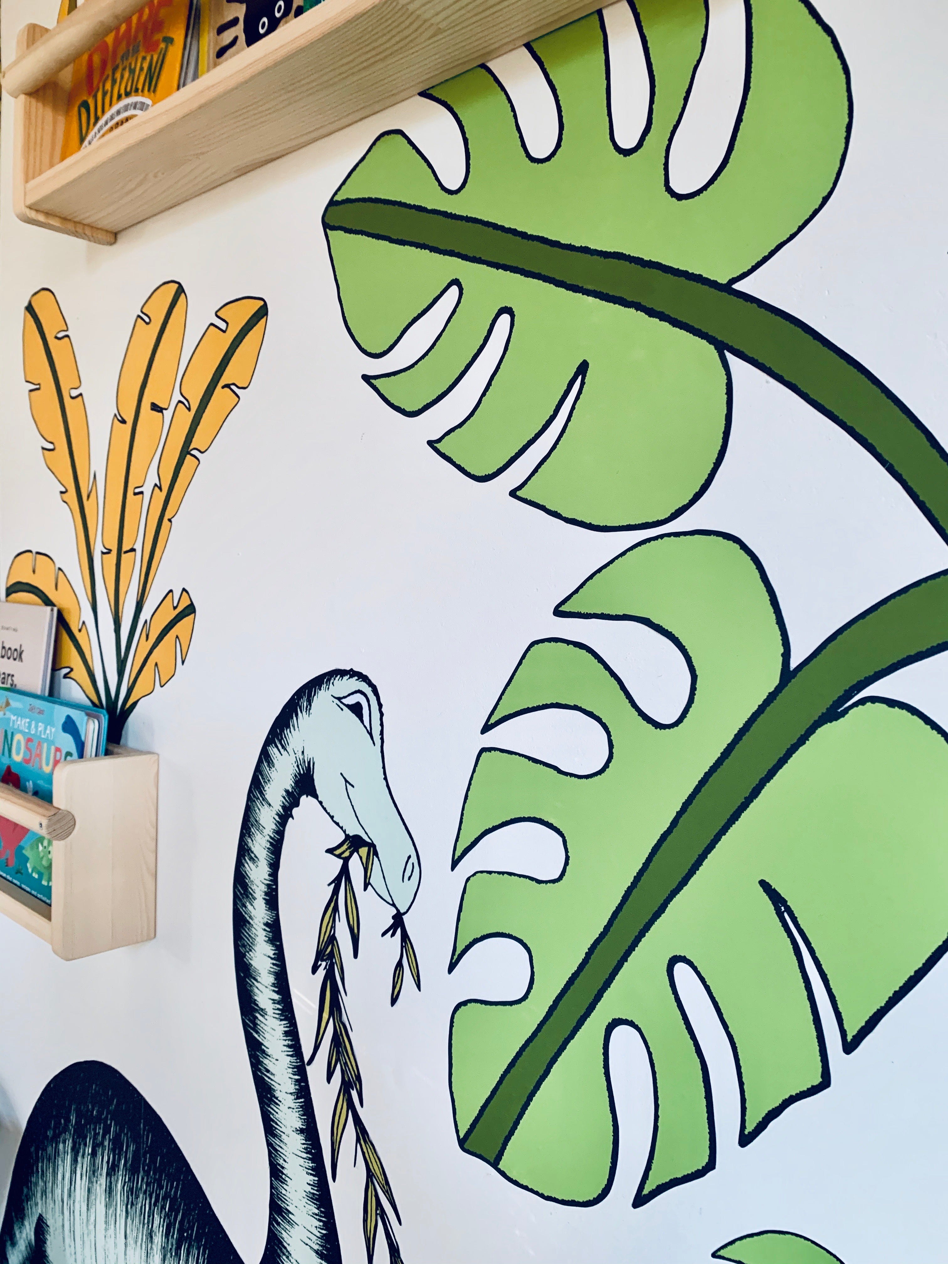 Decal Jungle Dino & Palm Selection Pack