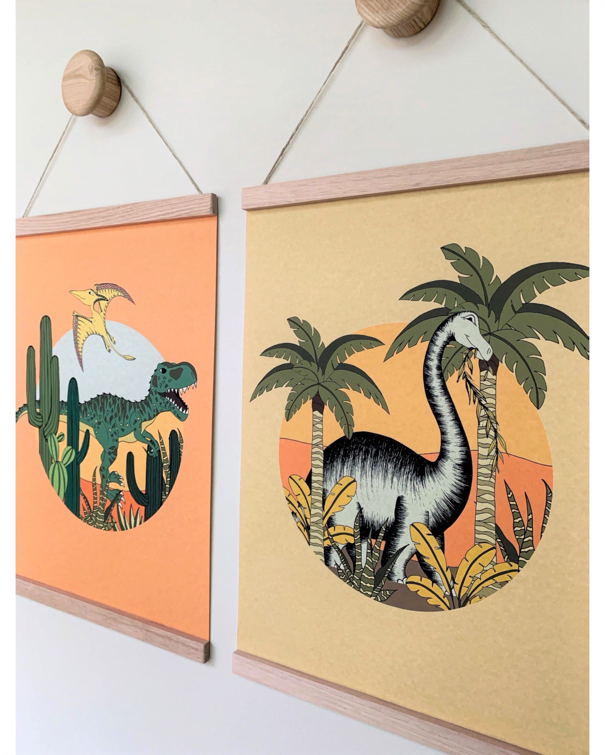 Art Hanger - Dinosaur Sunset - Brontosaurus